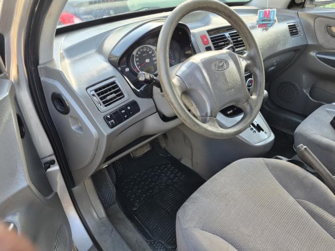 Hyundai Tucson IX35 4 photo 4