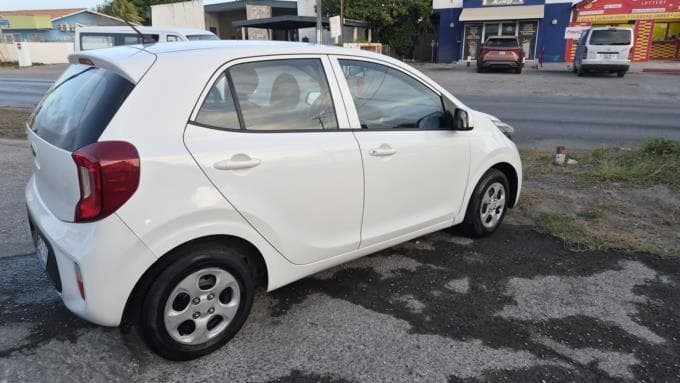 Kia Picanto photo 2