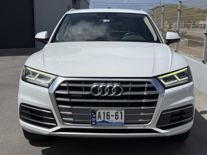 Audi Q5 2.0T photo 2