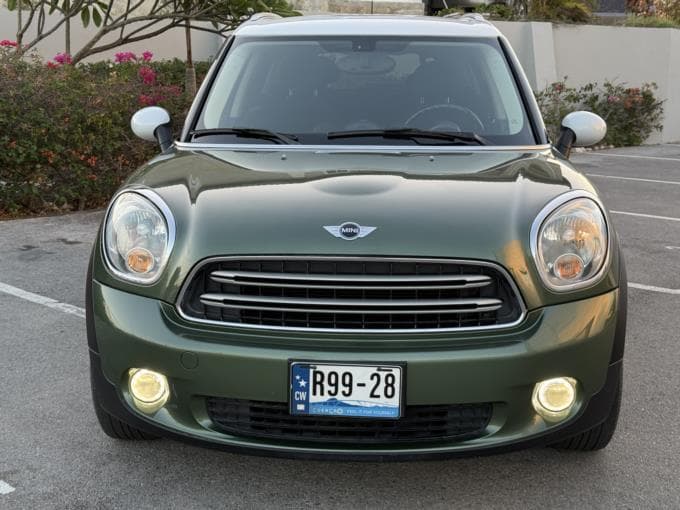 MINI Countryman 4 cylinder photo 4
