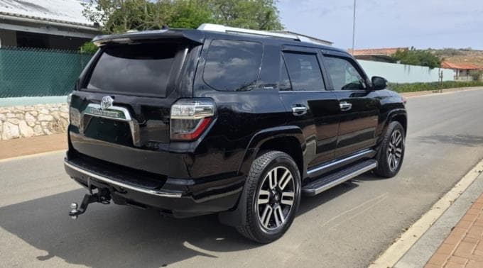 Toyota 4Runner photo 3